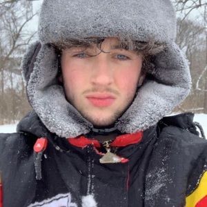 Meet your Posher, Jonathan